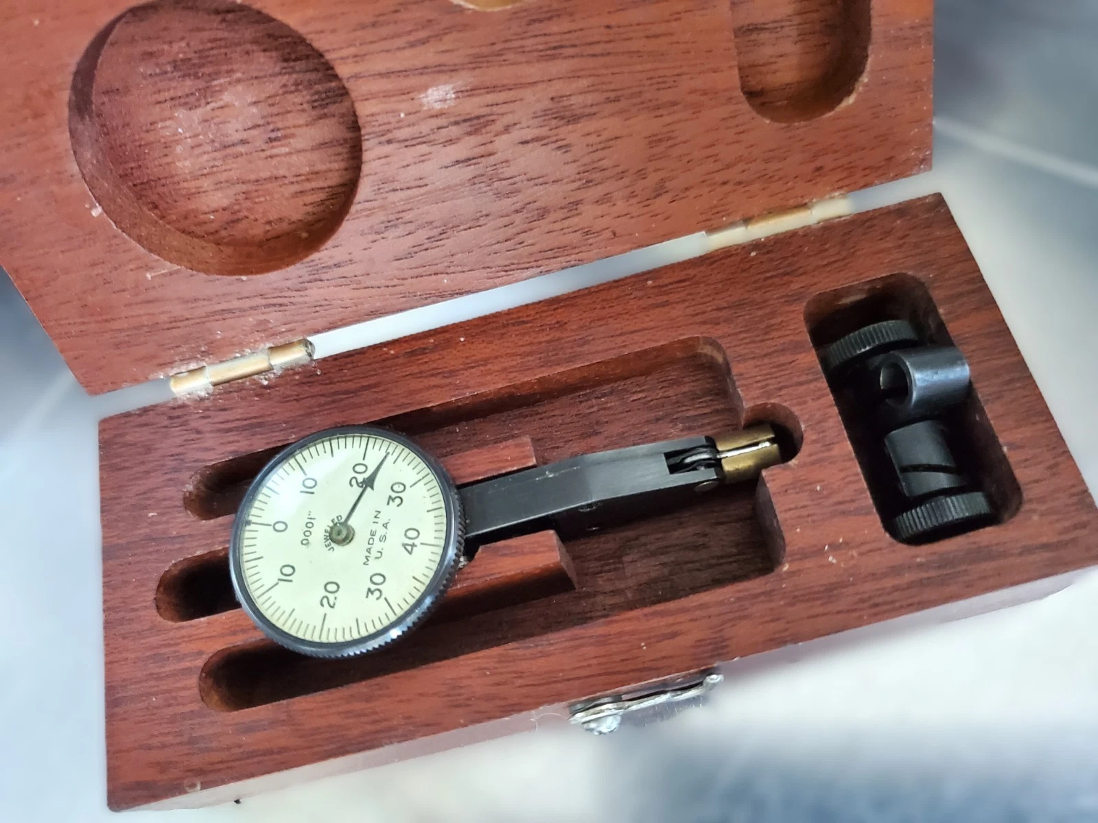 Brown & Sharpe No. 2 Dial Indicator